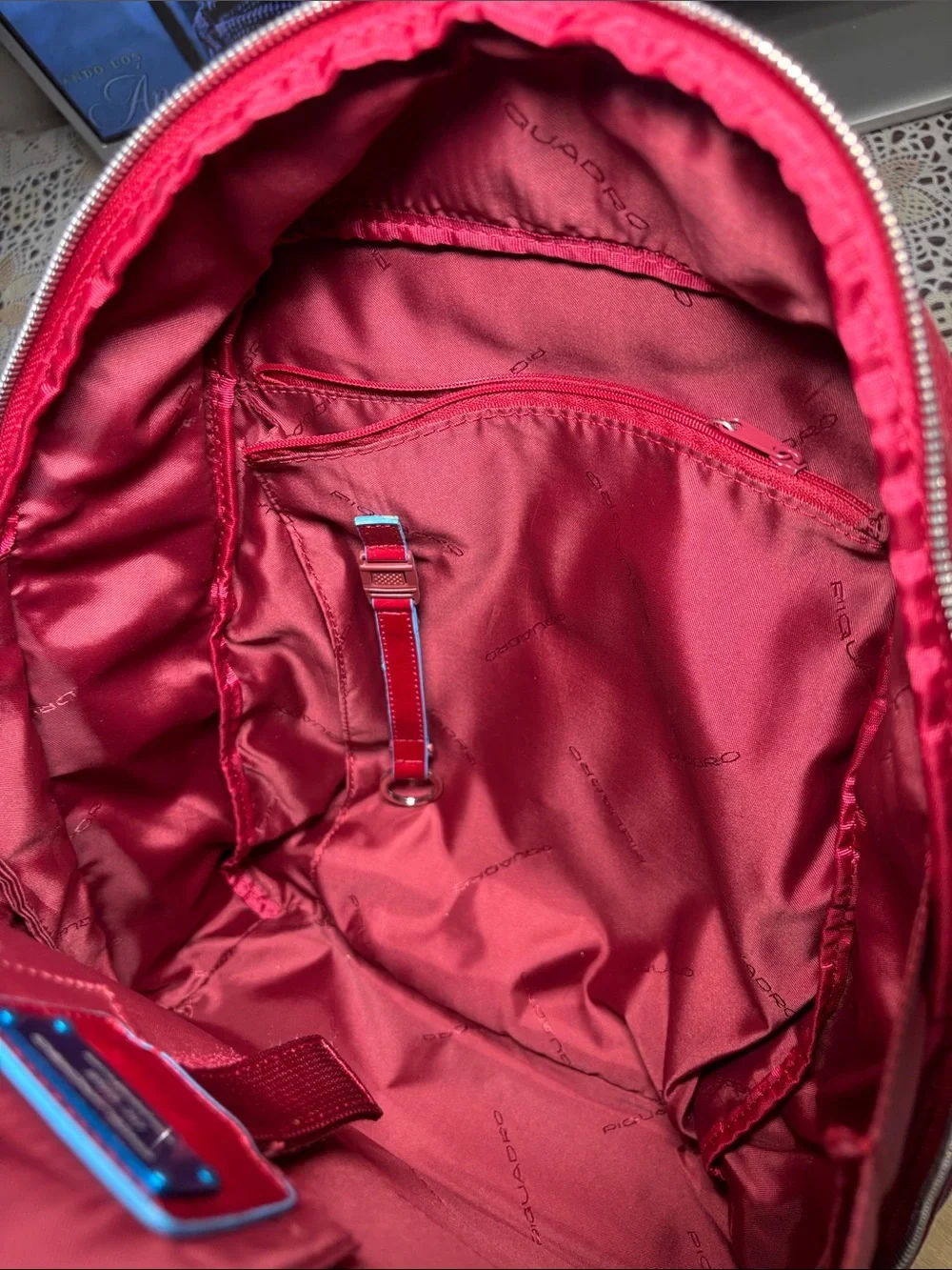 PIQUADRO Red burgundy Leather Stylish men stile Business excellent condition